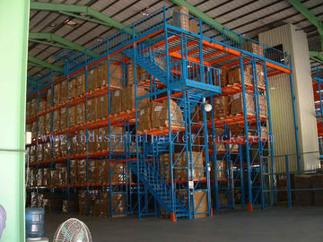 औद्योगिक इस्पात मेजेनाइन मंजिलों दो स्तर सीढ़ी गोदाम प्रणाली